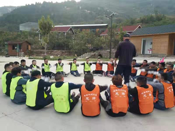 百煉成鋼、眾志成城—匯豐銷售精英國(guó)慶大練兵